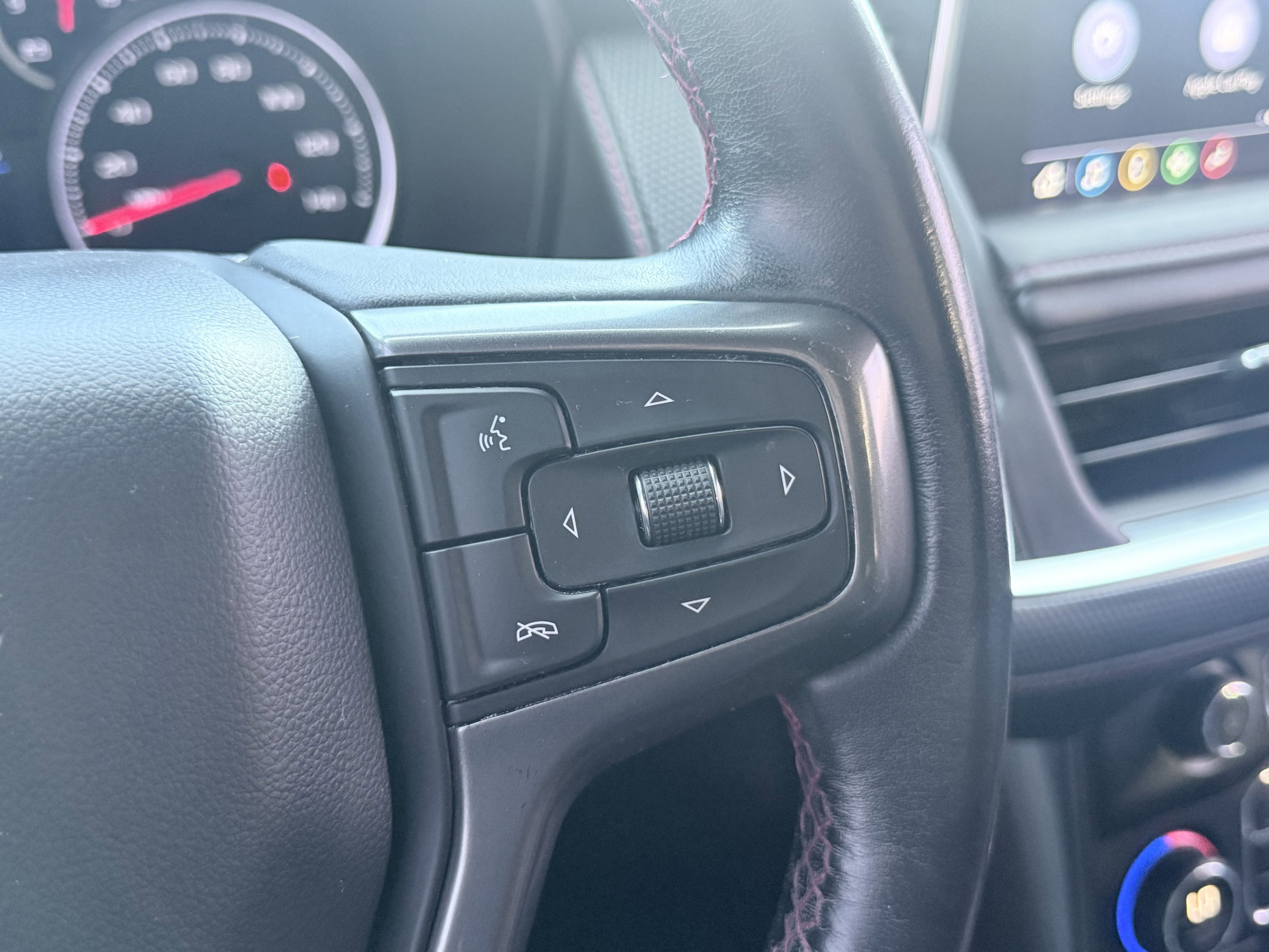 Used 2021 Chevrolet Suburban RST w/ Luxury Package image 51