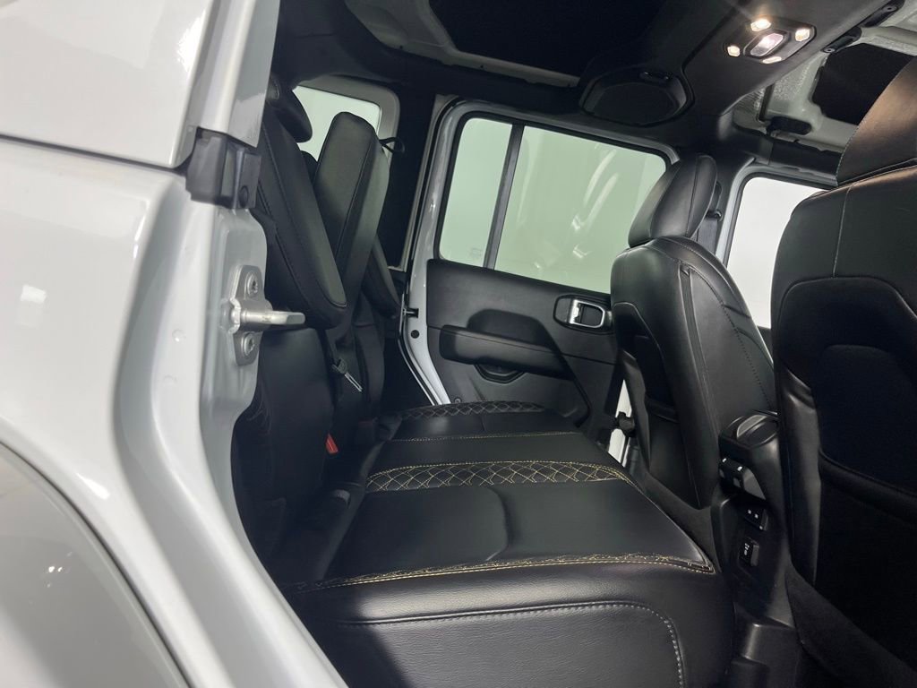 Used 2021 Jeep Wrangler Unlimited Sahara image 29