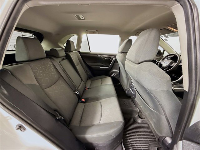 Used 2020 Toyota RAV4 XLE w/ Carpet Mat Package image 28