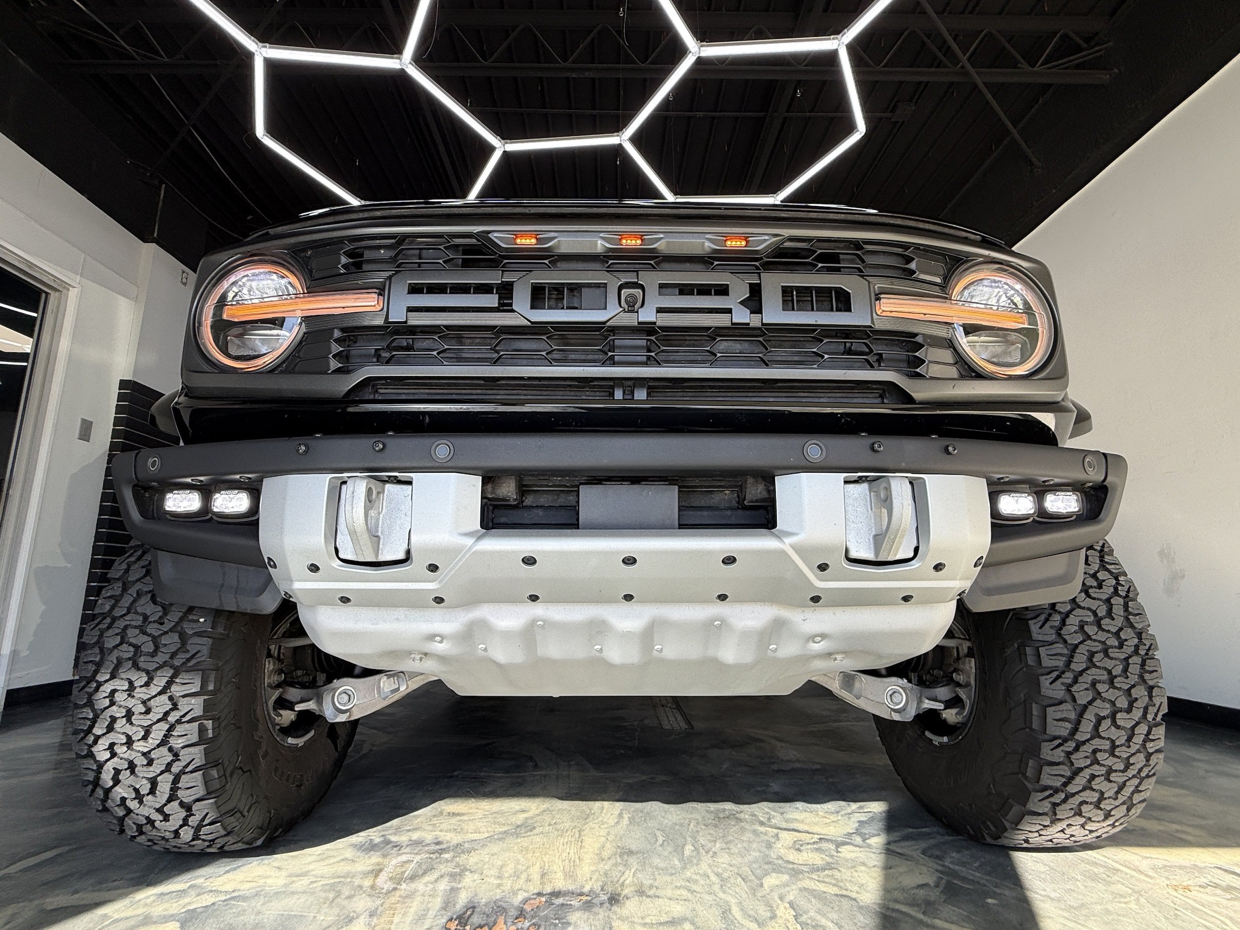Used 2024 Ford Bronco Raptor w/ Interior Carbon Fibre Pack AWD/4WD image 8