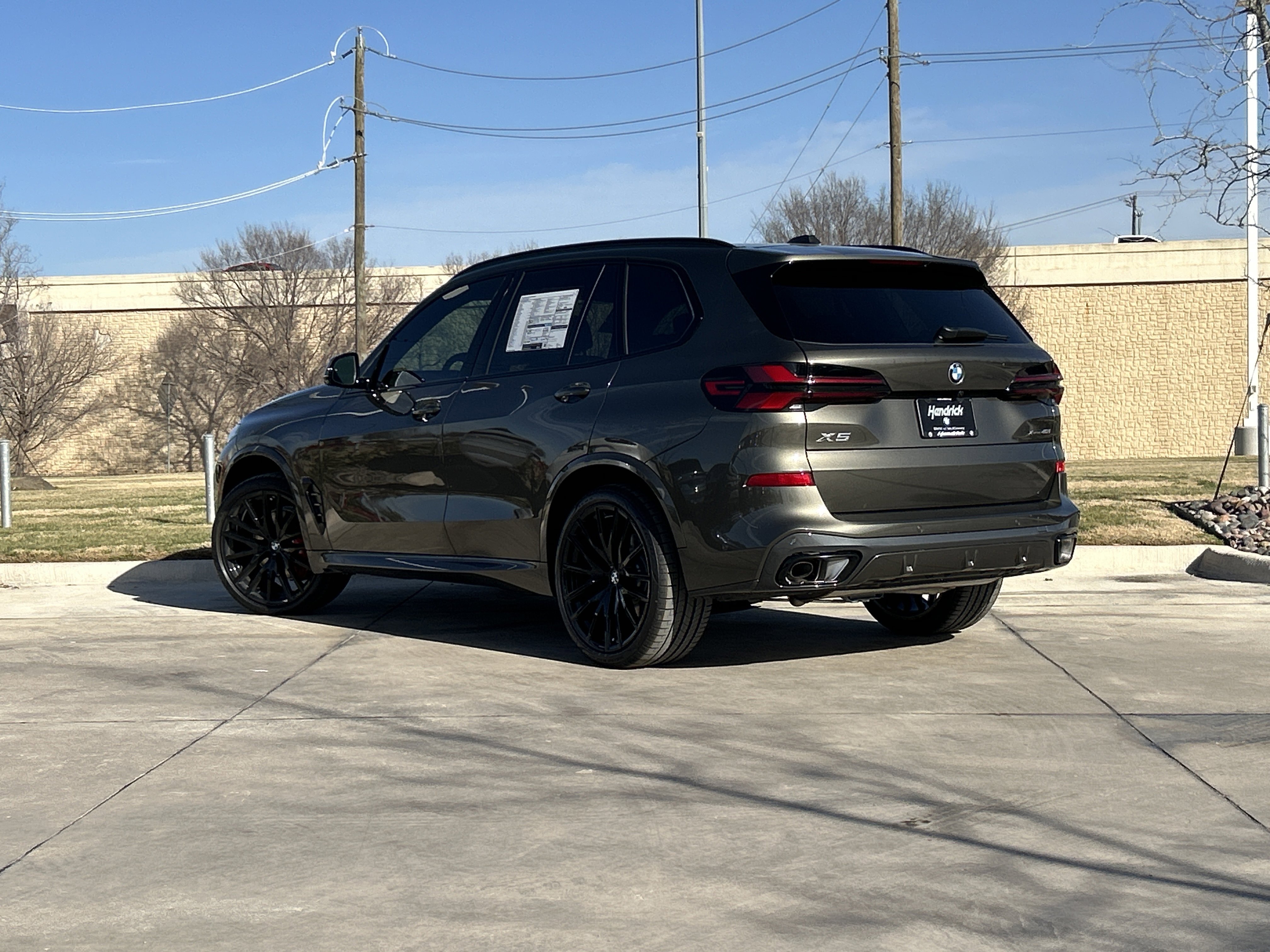 New 2026 BMW X5 xDrive40i w/ M Sport Package image 2