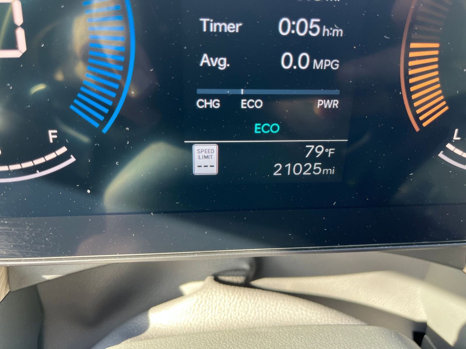 Used 2025 Hyundai Sonata SEL FWD image 38
