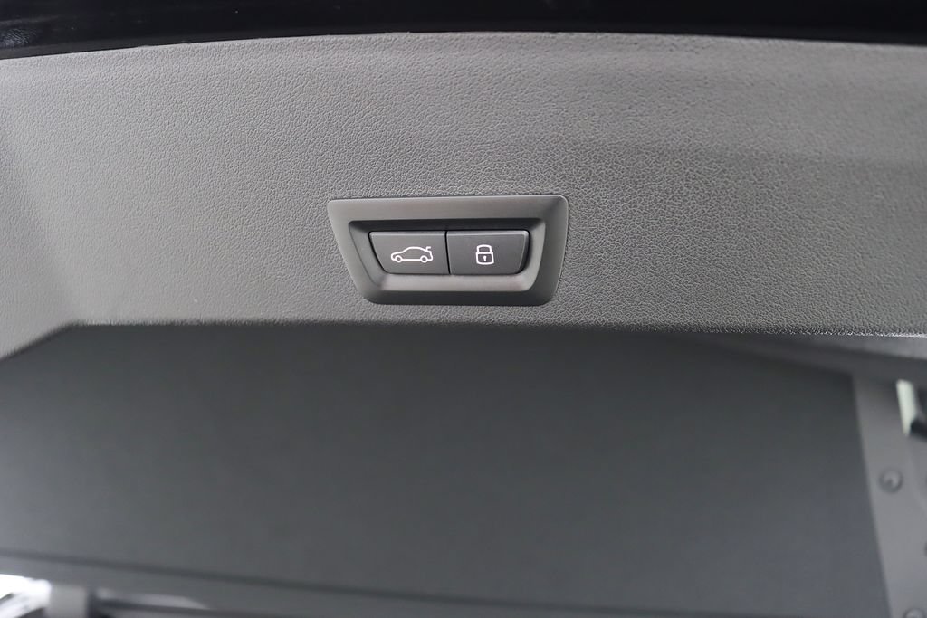 Used 2023 BMW XM AWD/4WD image 42