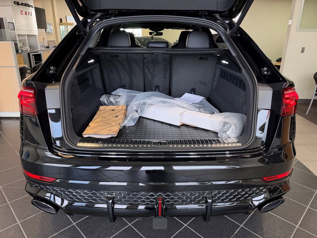 New 2026 Audi RS Q8 performance AWD/4WD image 18