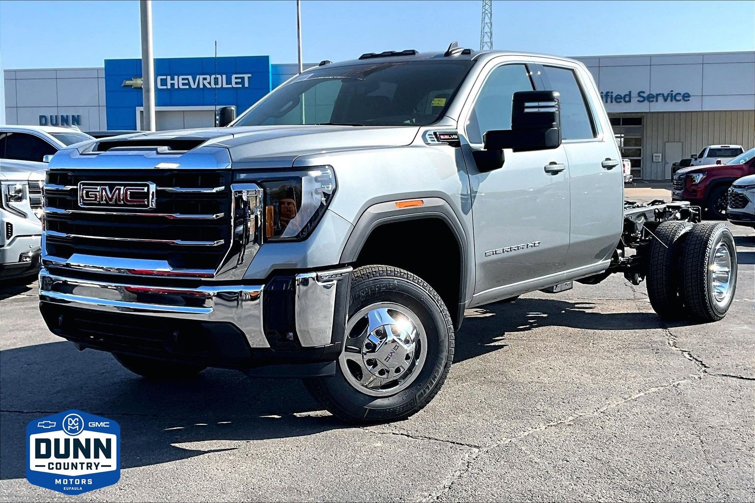 New 2026 GMC Sierra 3500 SLE w/ SLE Convenience Package