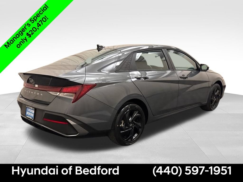 Certified 2026 Hyundai Elantra Sport FWD image 5