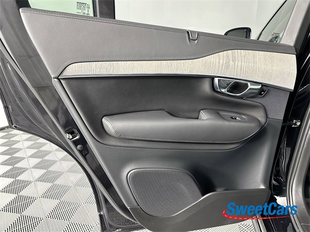 Used 2025 Volvo XC90 B6 Ultra w/ Protection Package Premier image 43