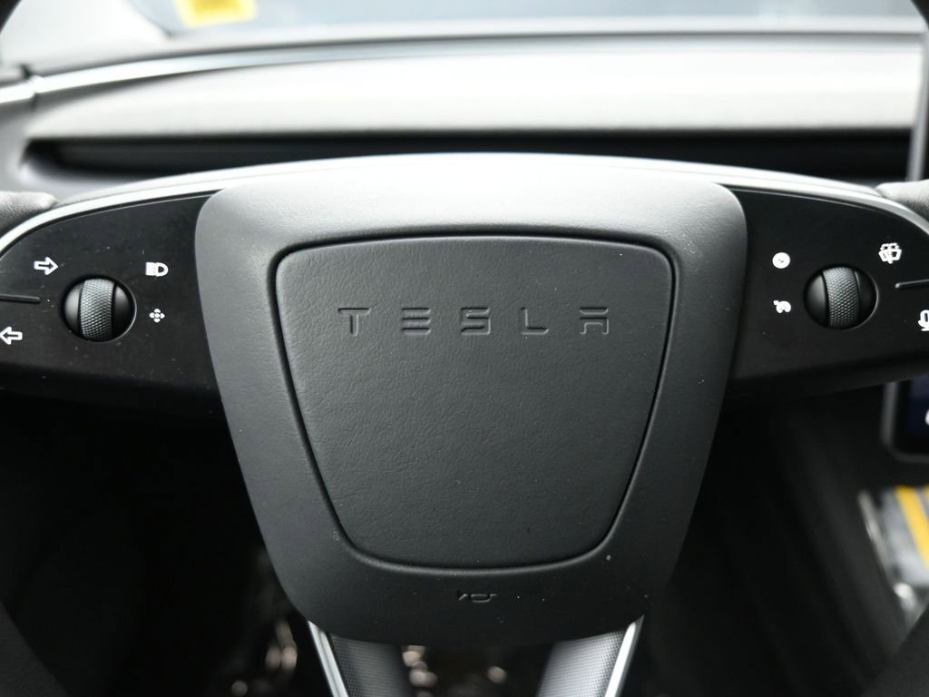 Used 2025 Tesla Model 3 Long Range image 16