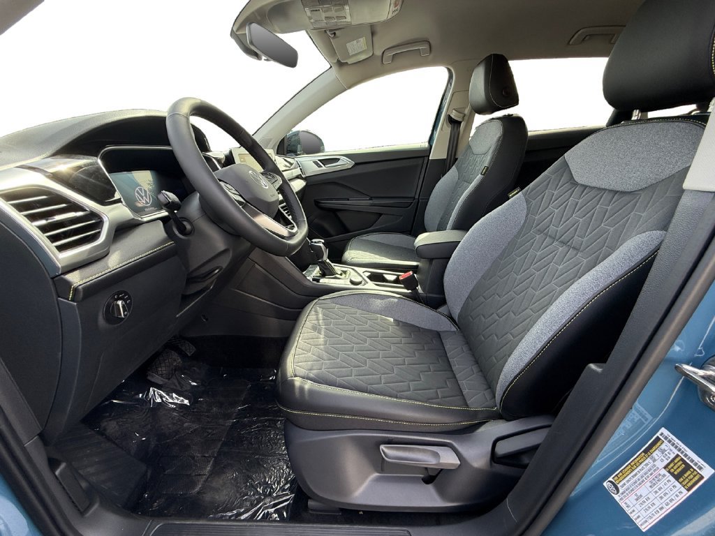 New 2027 Volkswagen Taos Sport AWD/4WD image 9