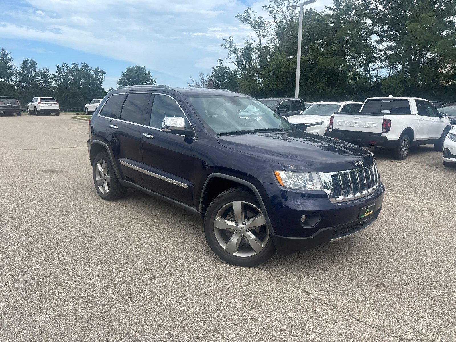 Used 2012 Jeep Grand Cherokee Limited w/ Trailer Tow Group AWD/4WD image 18
