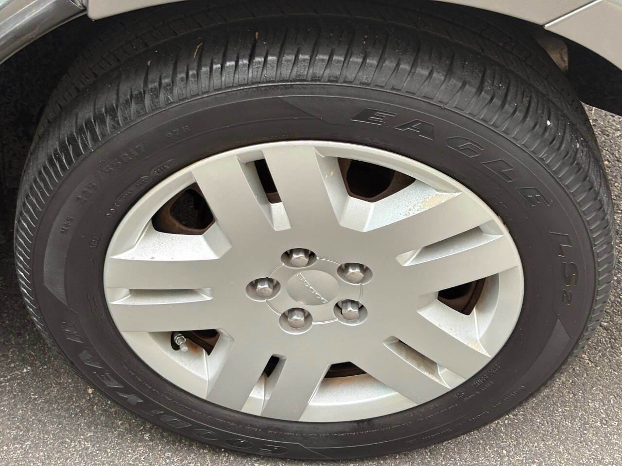 Used 2013 Dodge Avenger SE image 12