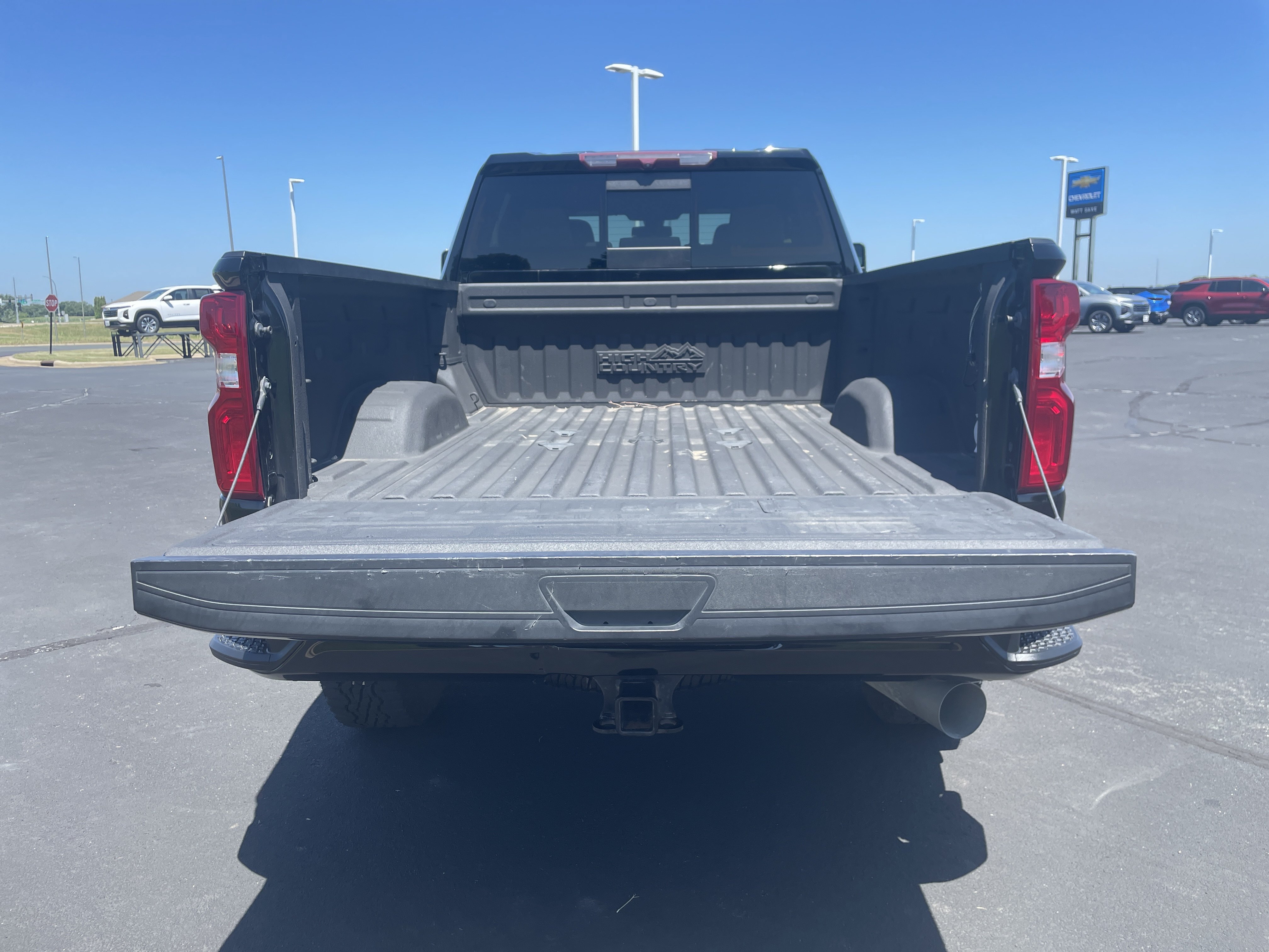 Used 2022 Chevrolet Silverado 3500 High Country w/ Safety Package II AWD/4WD image 25