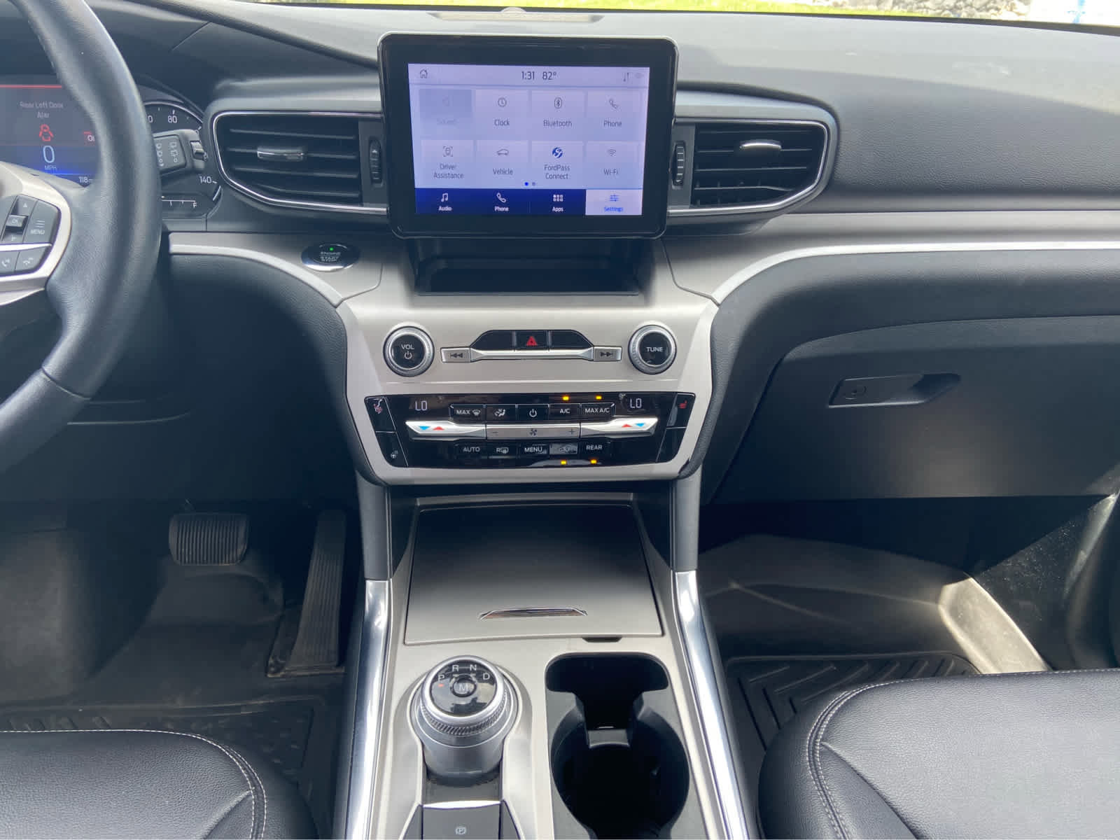 Used 2020 Ford Explorer XLT w/ Equipment Group 202A image 17