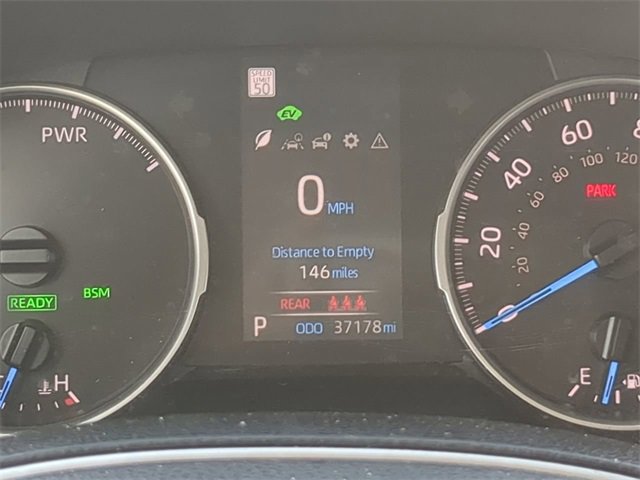 Used 2022 Toyota RAV4 XLE Premium image 27