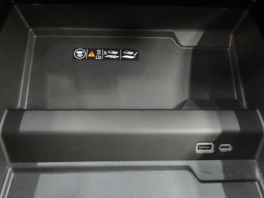 Used 2025 Chevrolet Tahoe High Country image 65