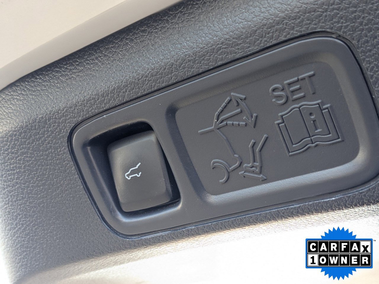 Certified 2024 Ford Expedition Max Platinum image 16