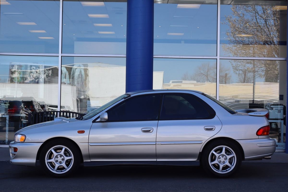 Used 2000 Subaru Impreza RS image 2