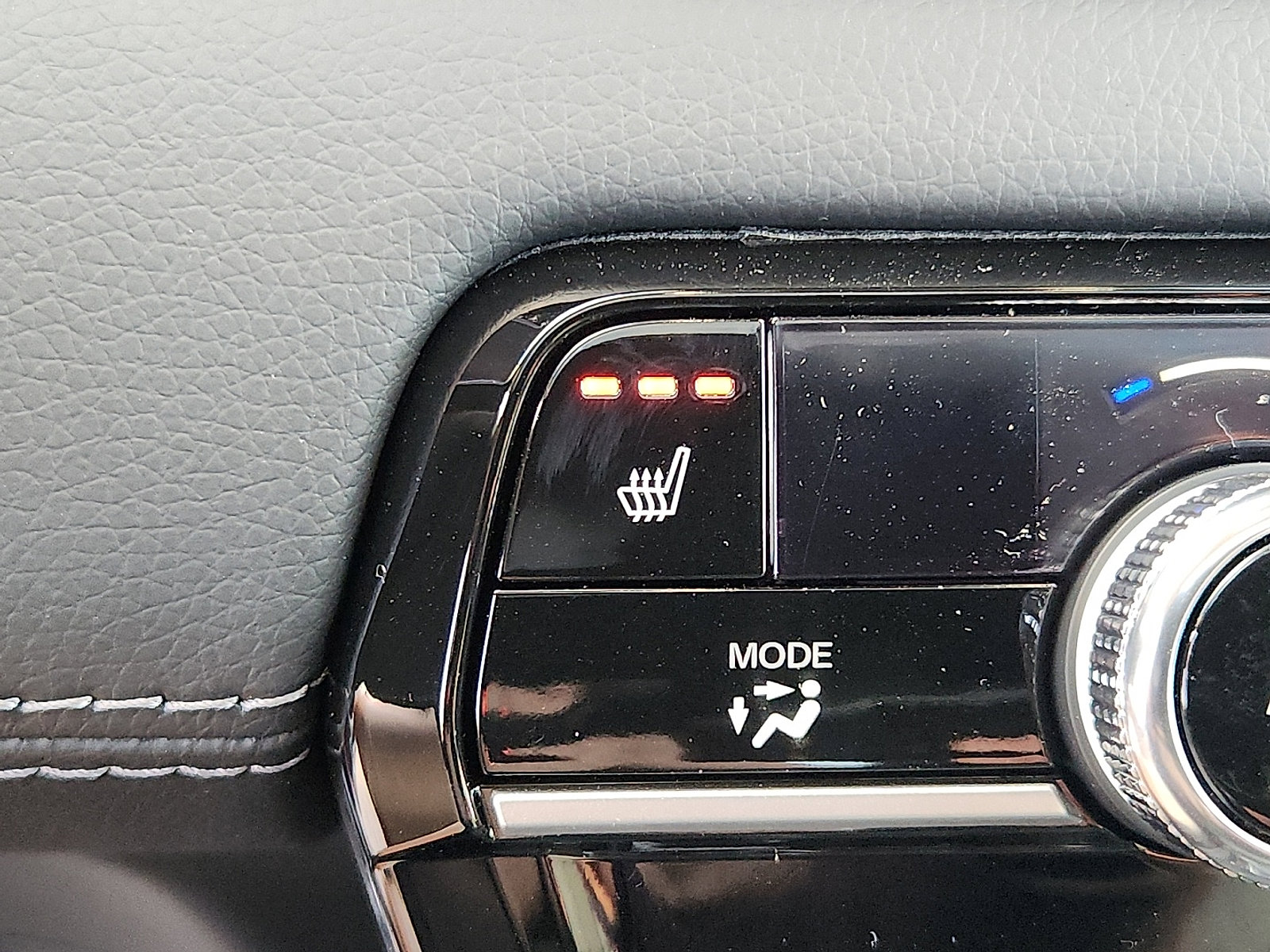 New 2025 Honda Pilot Touring image 16