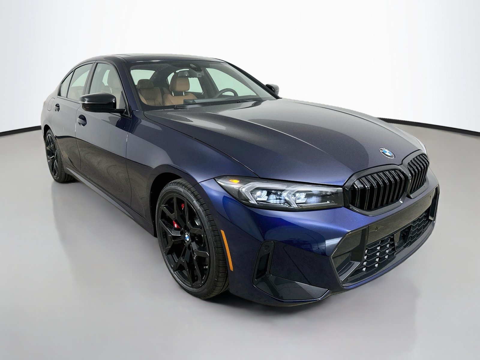 New 2026 BMW 330i xDrive Sedan w/ M Sport Package AWD/4WD image 3