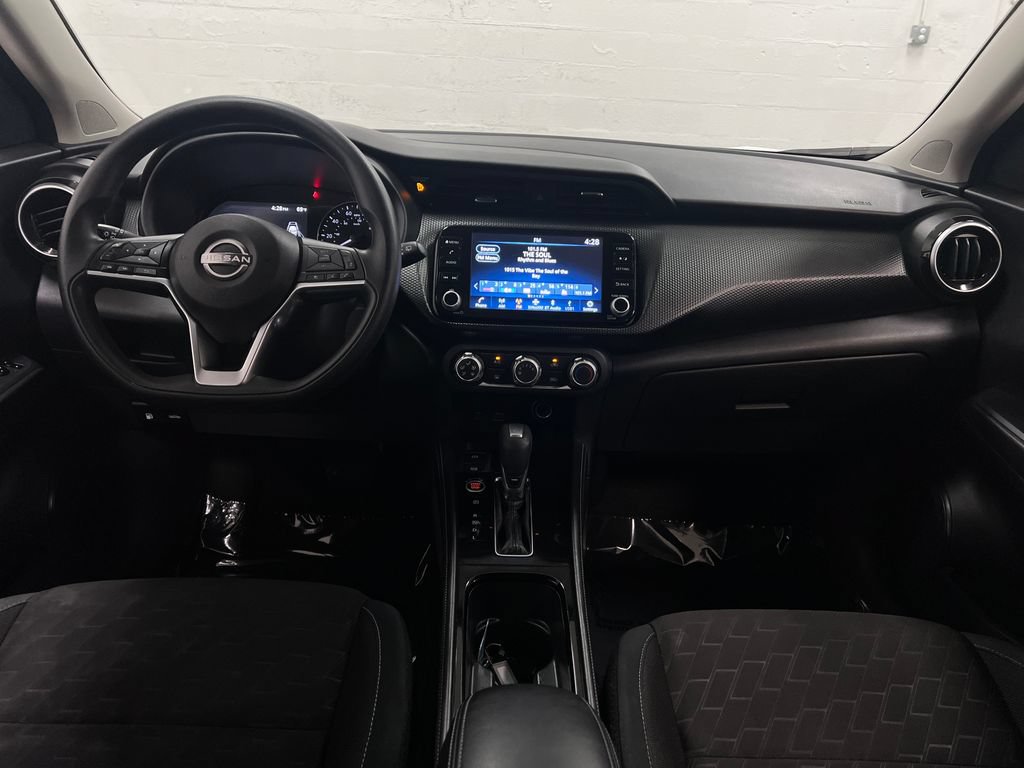 Used 2024 Nissan Kicks SV FWD image 13
