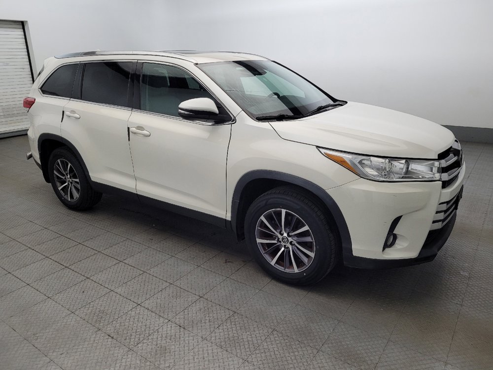 Used 2019 Toyota Highlander XLE image 11