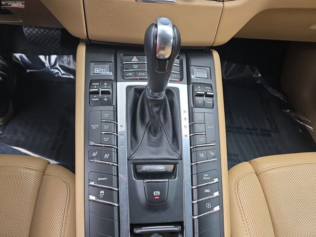 Used 2018 Porsche Macan S image 39