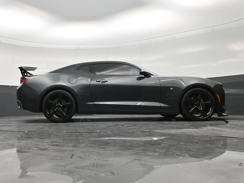 Used 2018 Chevrolet Camaro SS RWD image 25