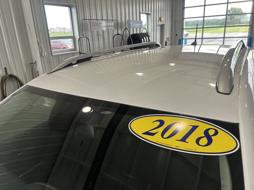 Used 2018 Jeep Cherokee Latitude Plus w/ Cold Weather Group image 9