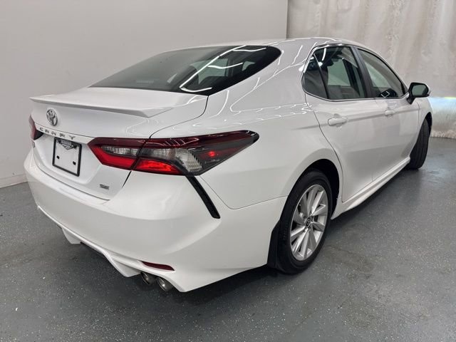 Used 2024 Toyota Camry SE FWD image 8