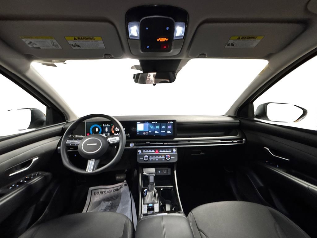 Certified 2025 Hyundai Tucson SE image 17