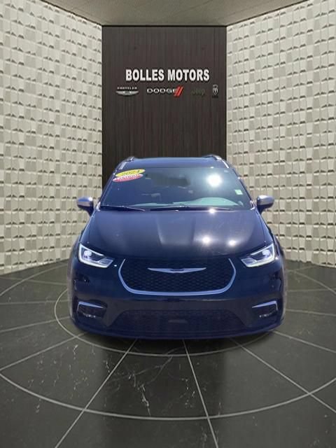 Certified 2024 Chrysler Pacifica Pinnacle FWD image 12