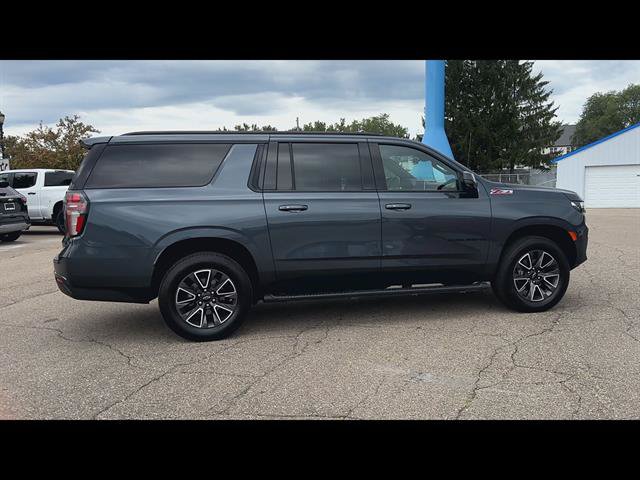 Used 2021 Chevrolet Suburban Z71 w/ Z71 Signature Package AWD/4WD image 34