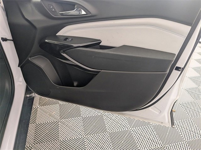 Certified 2025 Chevrolet Trax LT w/ LT Convenience Package image 31