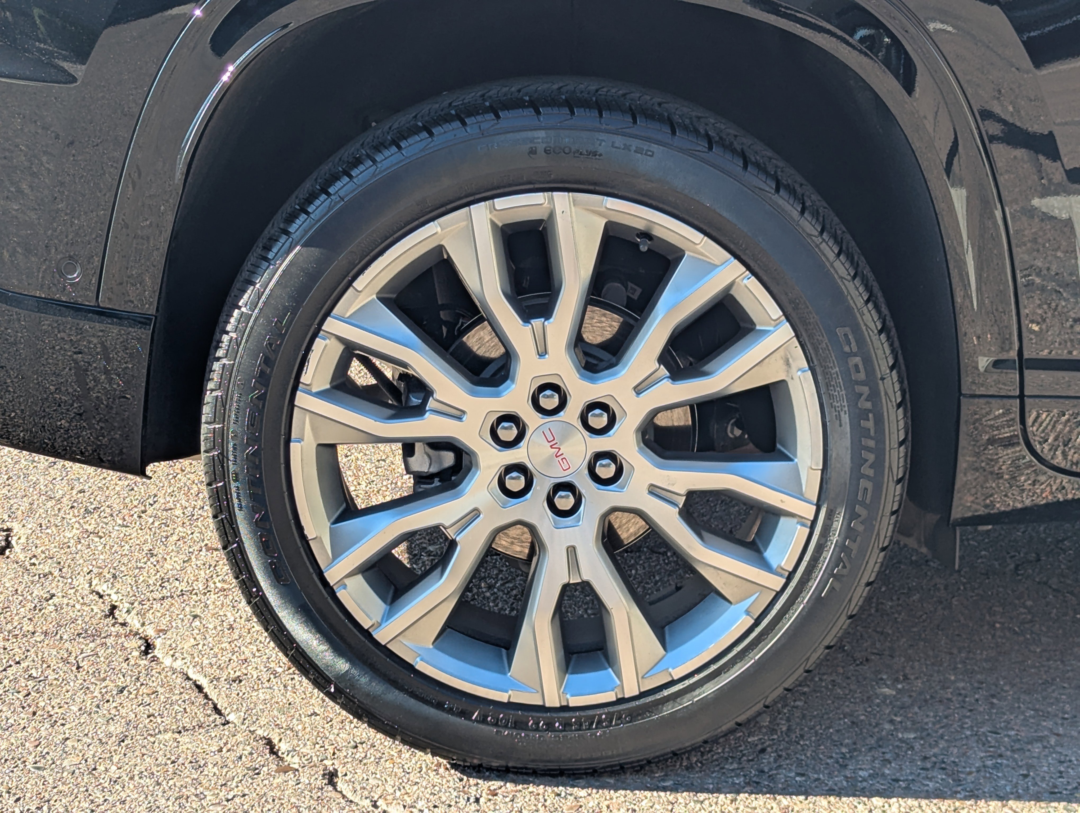 Used 2025 GMC Acadia Denali w/ Super Cruise Package image 7