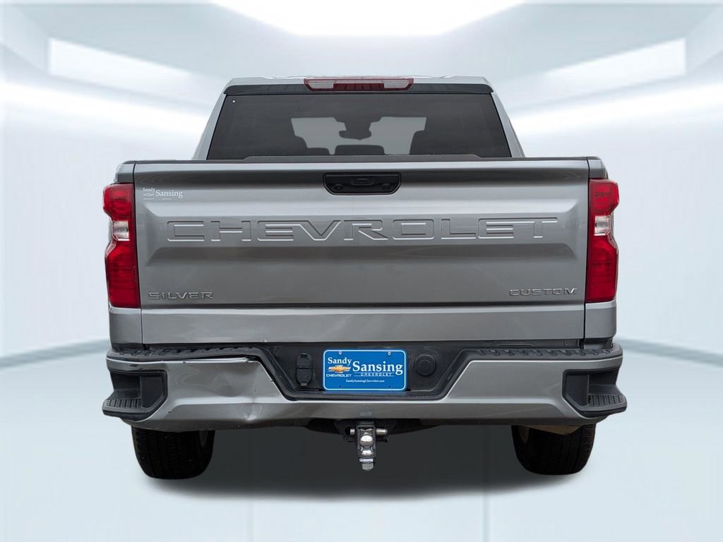 Used 2025 Chevrolet Silverado 1500 Custom image 5