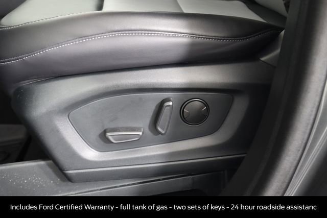 Used 2023 Ford Explorer XLT w/ Equipment Group 202A image 11