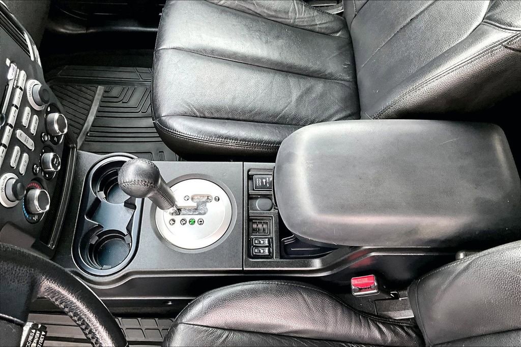 Used 2008 Mitsubishi Endeavor SE FWD image 16