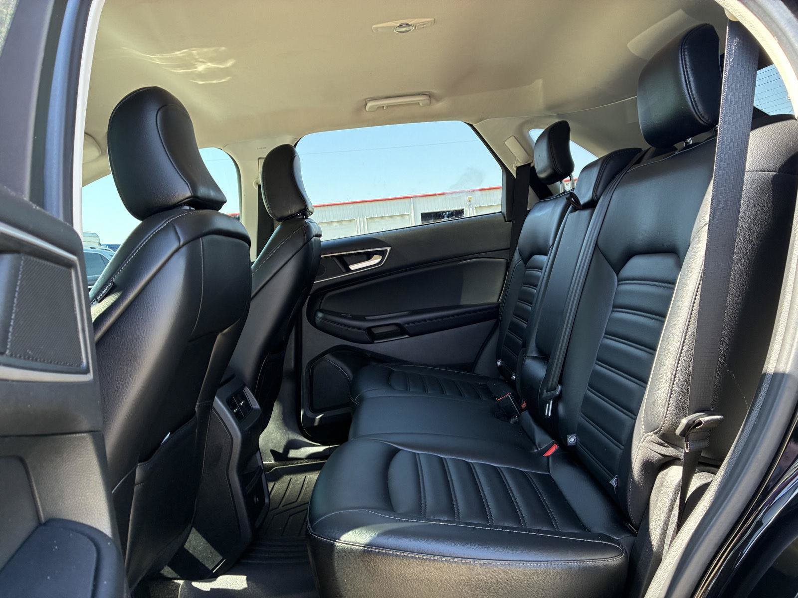 Used 2023 Ford Edge SEL AWD/4WD image 16