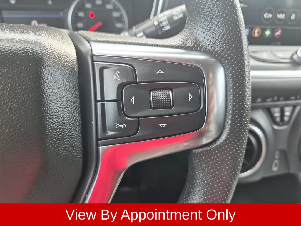 Used 2025 Chevrolet Blazer LT FWD image 22
