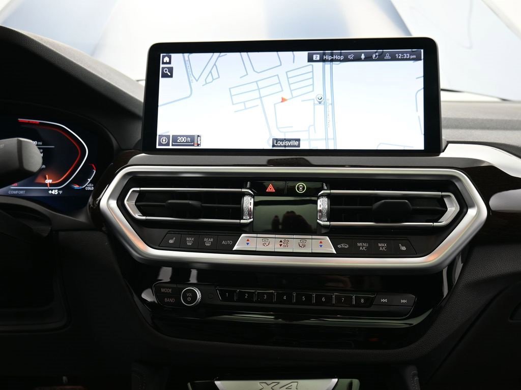 Used 2025 BMW X4 xDrive30i w/ Premium Package image 13