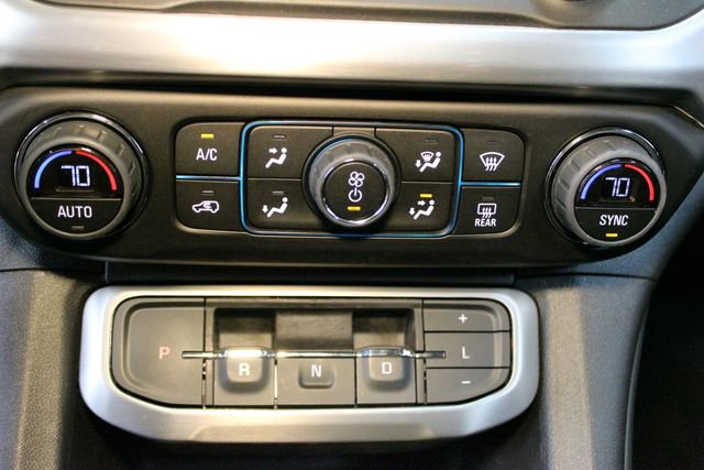 Used 2023 GMC Acadia SLE FWD image 28
