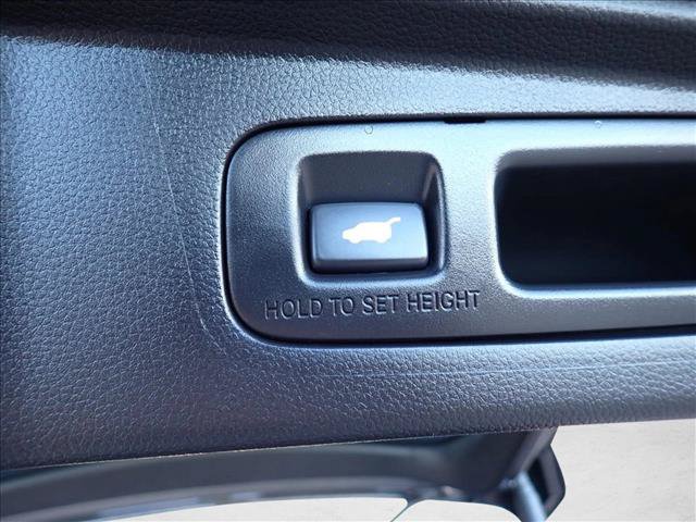 Used 2025 Honda CR-V EX-L image 9