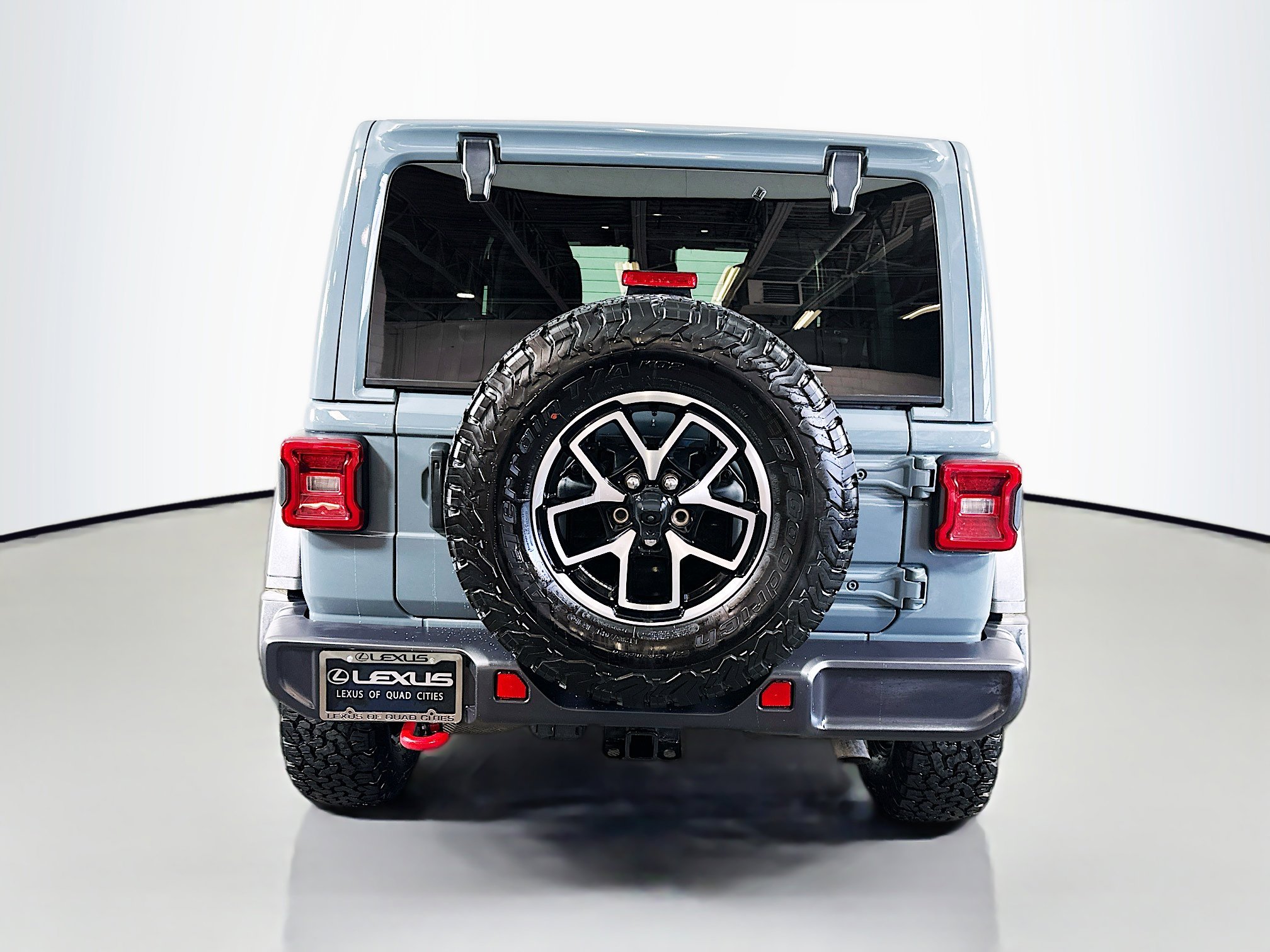 Used 2025 Jeep Wrangler Unlimited Rubicon w/ Convenience Group image 6