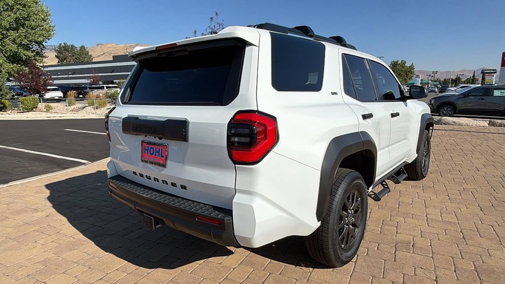 Used 2025 Toyota 4Runner SR5 AWD/4WD image 3