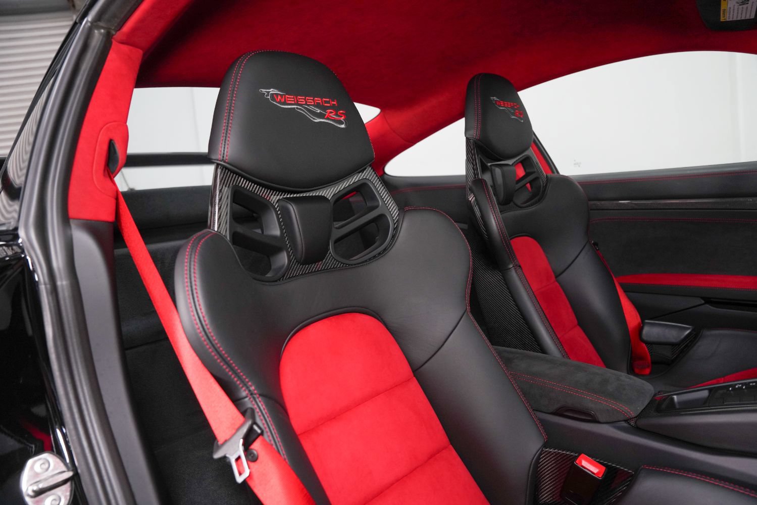 Used 2019 Porsche 911 GT2 RS RWD image 33