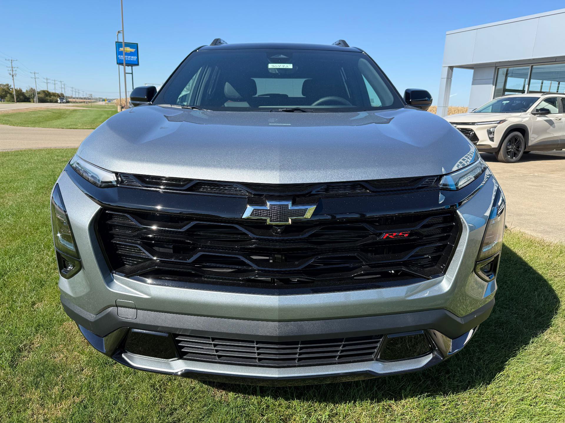 New 2027 Chevrolet Equinox RS w/ Safety and Technology Package AWD/4WD image 2