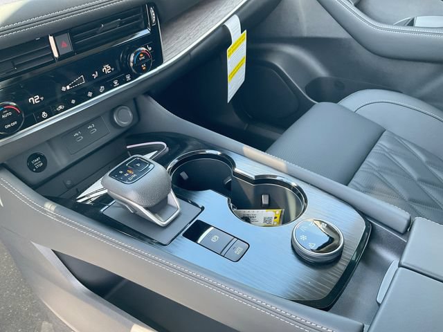 New 2026 Nissan Rogue Platinum AWD/4WD image 27