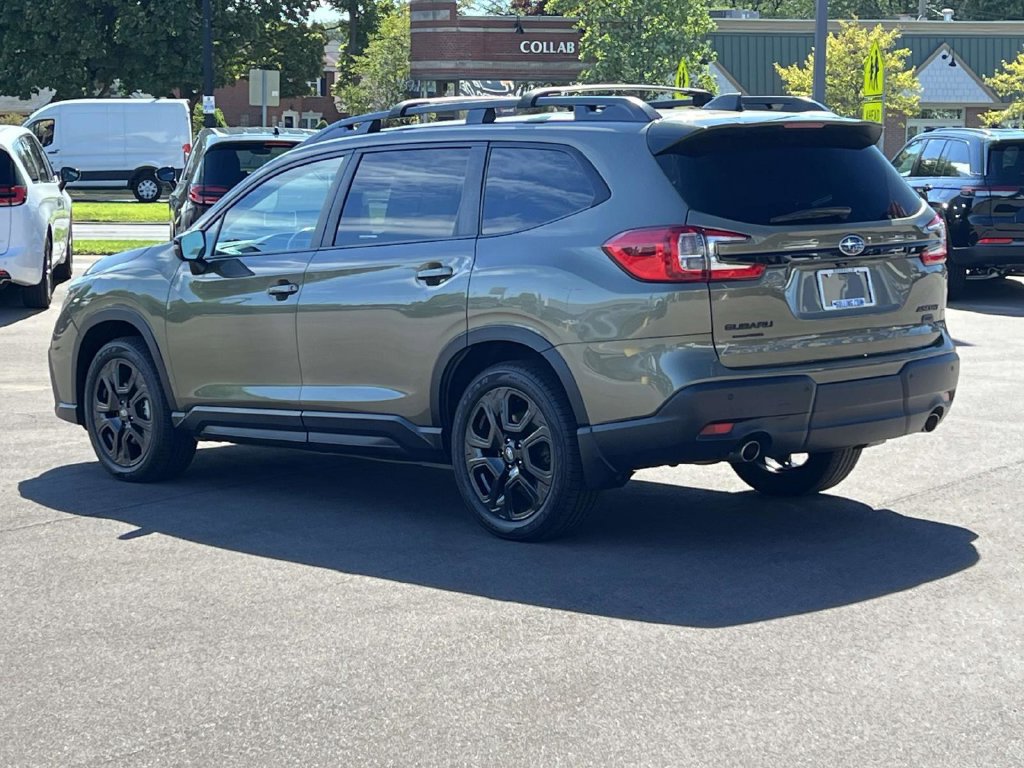 Used 2023 Subaru Ascent Onyx Edition AWD/4WD image 4