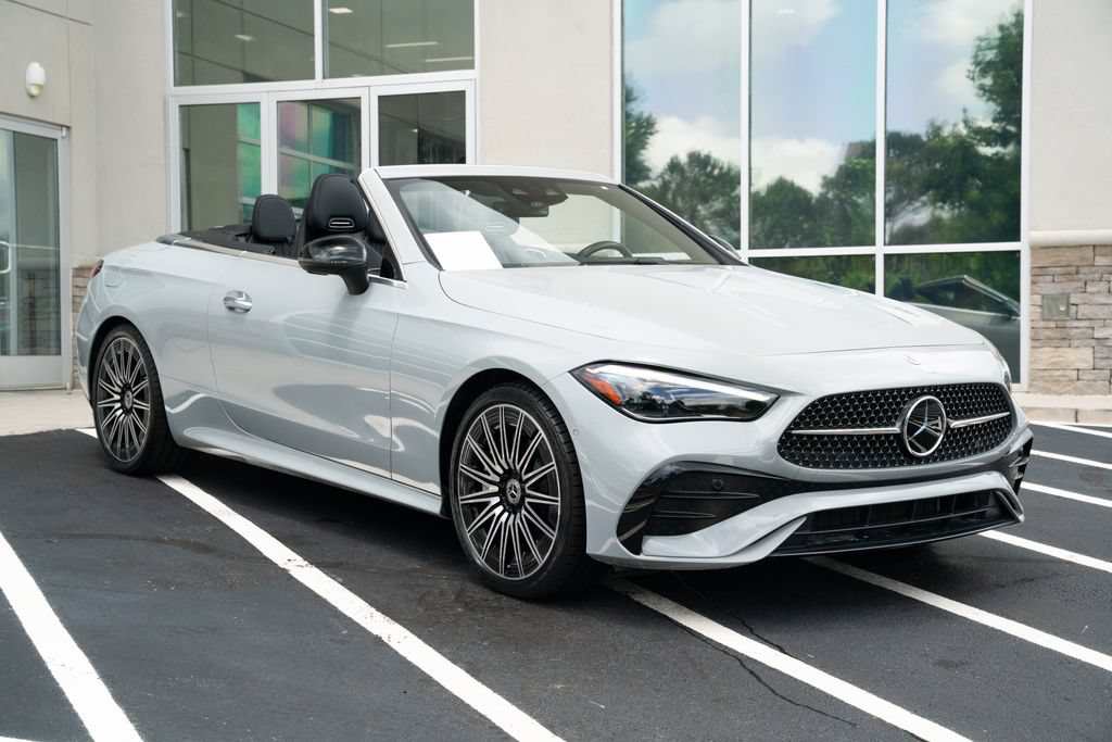 Used 2024 Mercedes-Benz CLE 450 4MATIC Cabriolet w/ Driver Assistance Package image 8