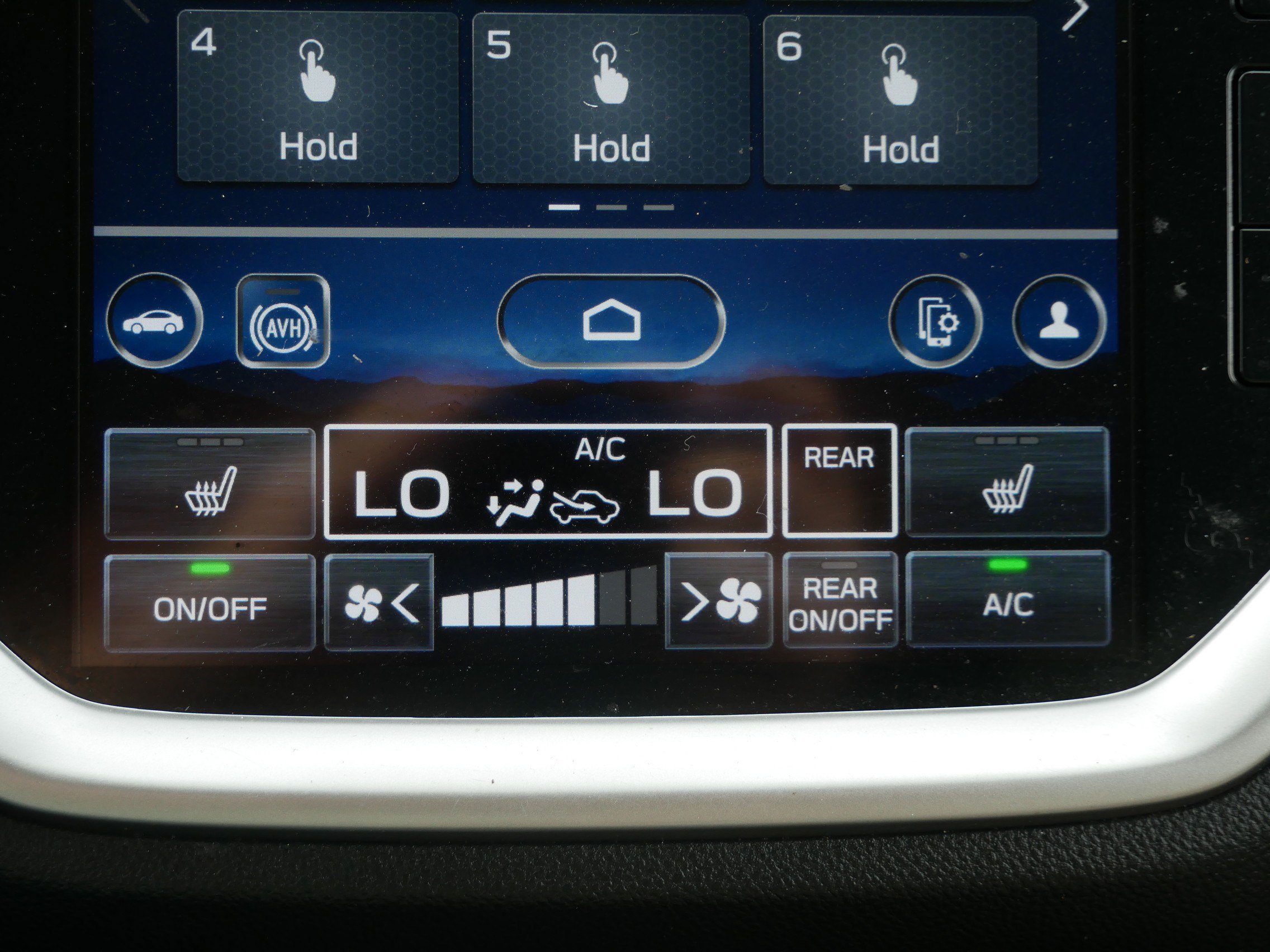Used 2024 Subaru Ascent Limited w/ Technology Package AWD/4WD image 23